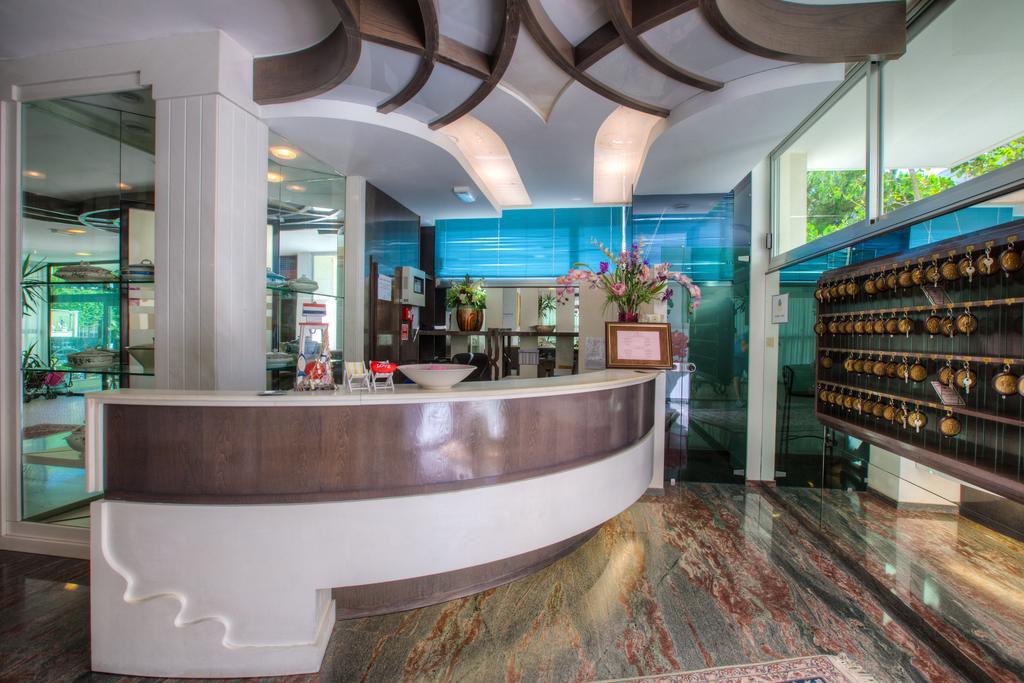Hotel Napoleon Cattolica Extérieur photo